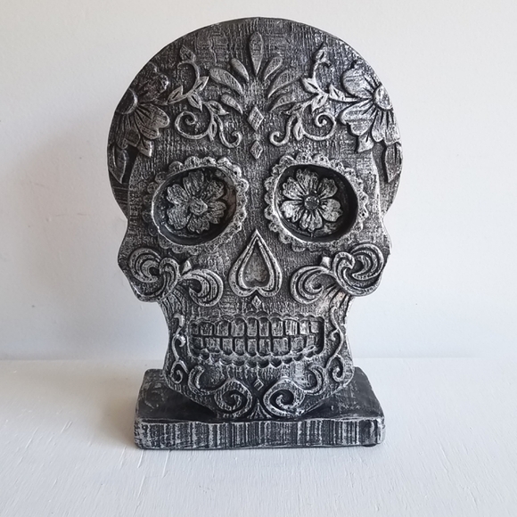 Source Unknown Other - Day of the Dead Skull Mantel Décor